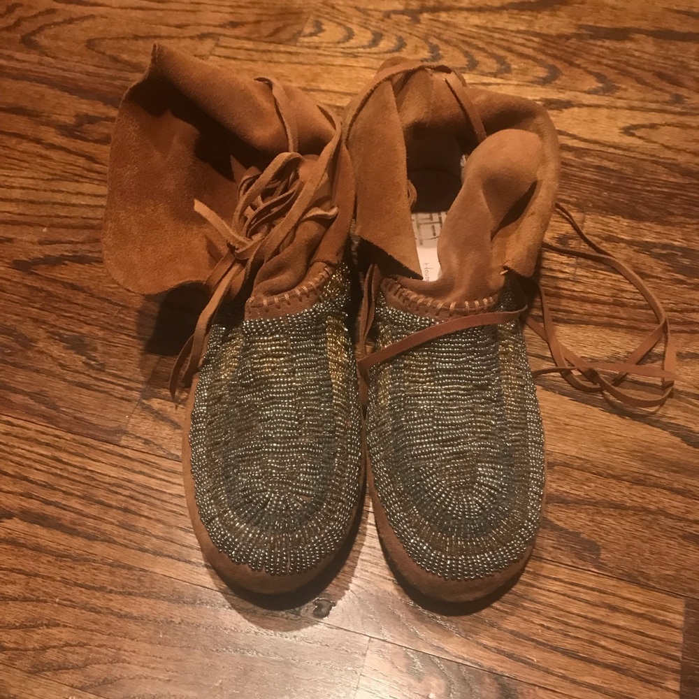House of Harlow moccasins